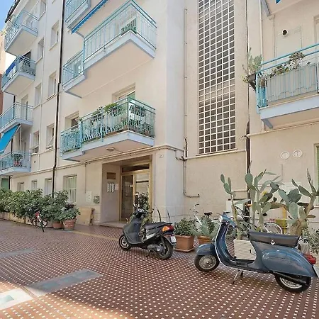 Apartment Serendipity - A Pochi Passi Dal Mare Alassio